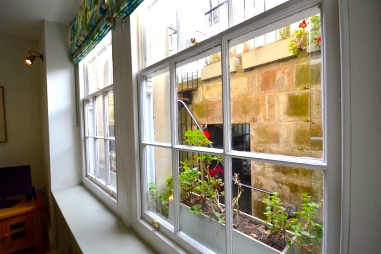 Lauras Townhouse Apartments Garrard'S Retreat Bath Exterior foto